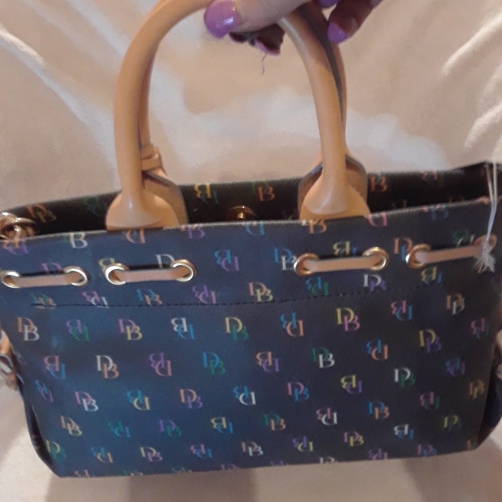 NWT AUTHENTIC Dooney and Burke